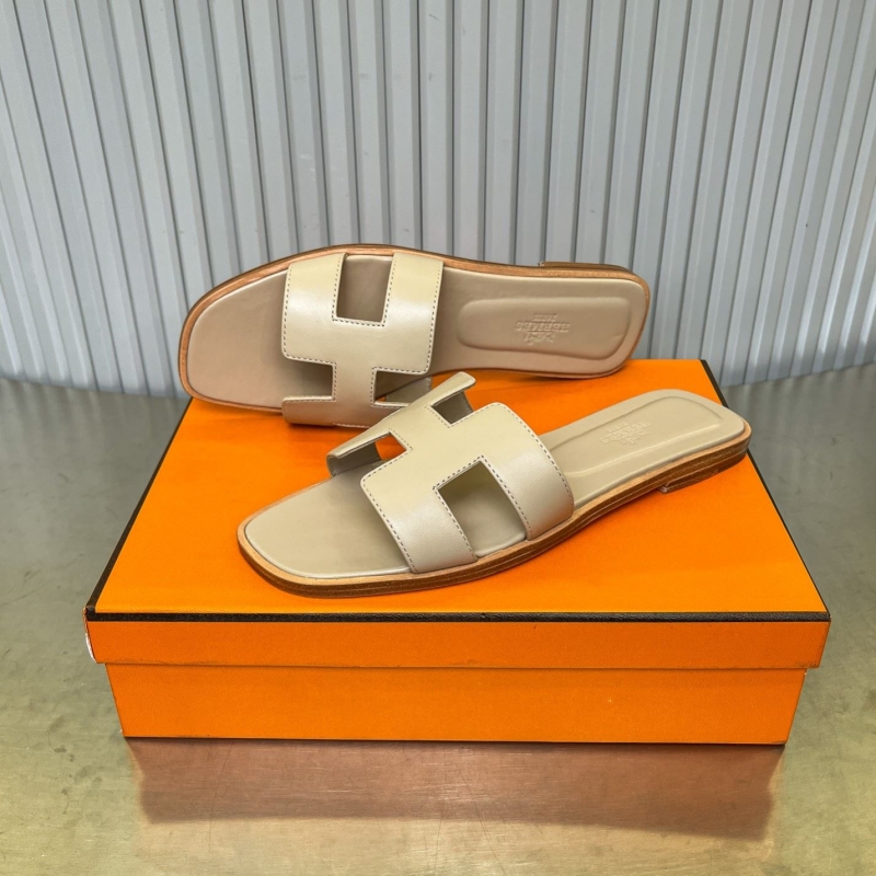 Hermes Slippers